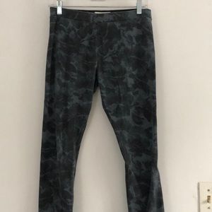 A&F distressed flower print leggings